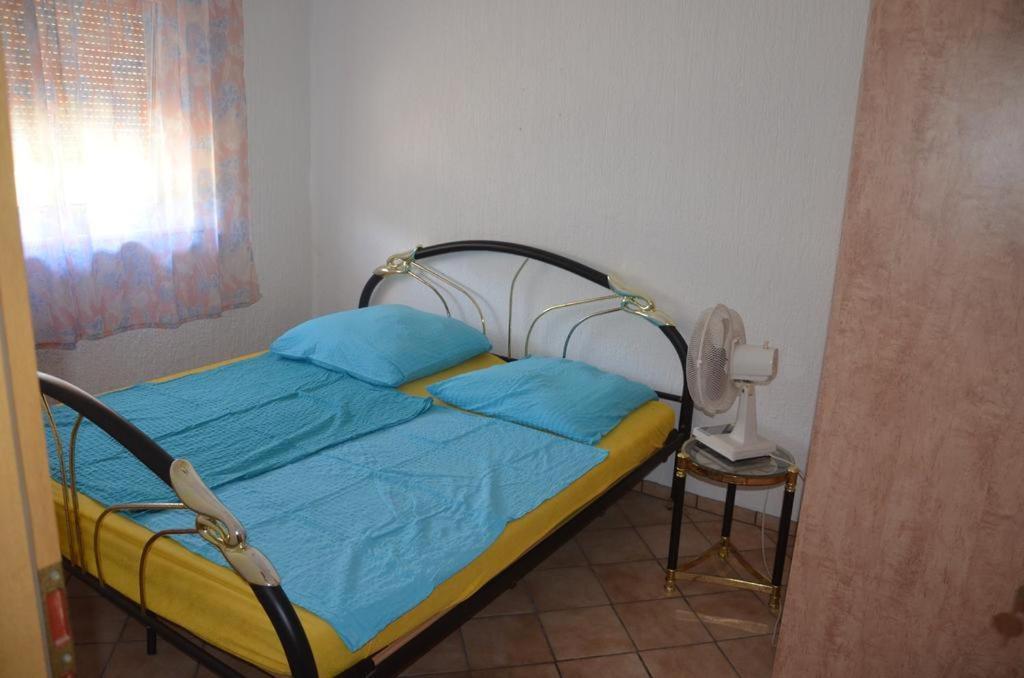 Apartmani Kemac Stara Novalja Exterior foto